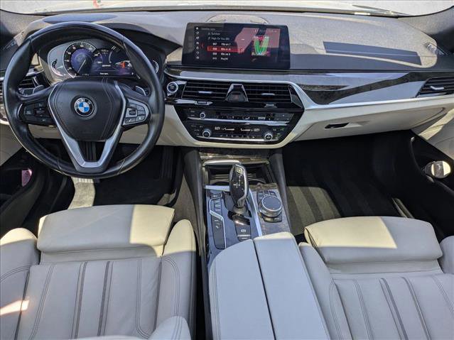 Used 2018 BMW 530e RWD image 17
