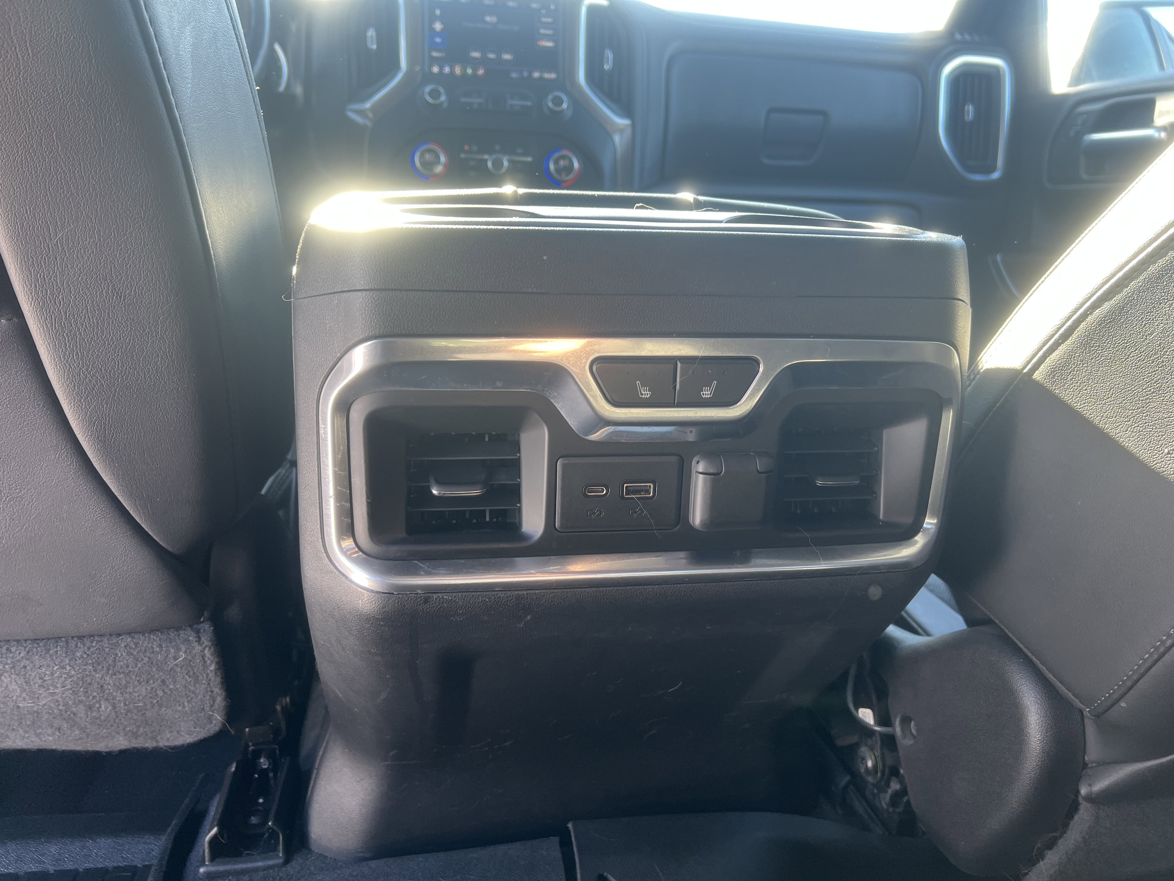 Used 2019 Chevrolet Silverado 1500 High Country w/ Technology Package image 14