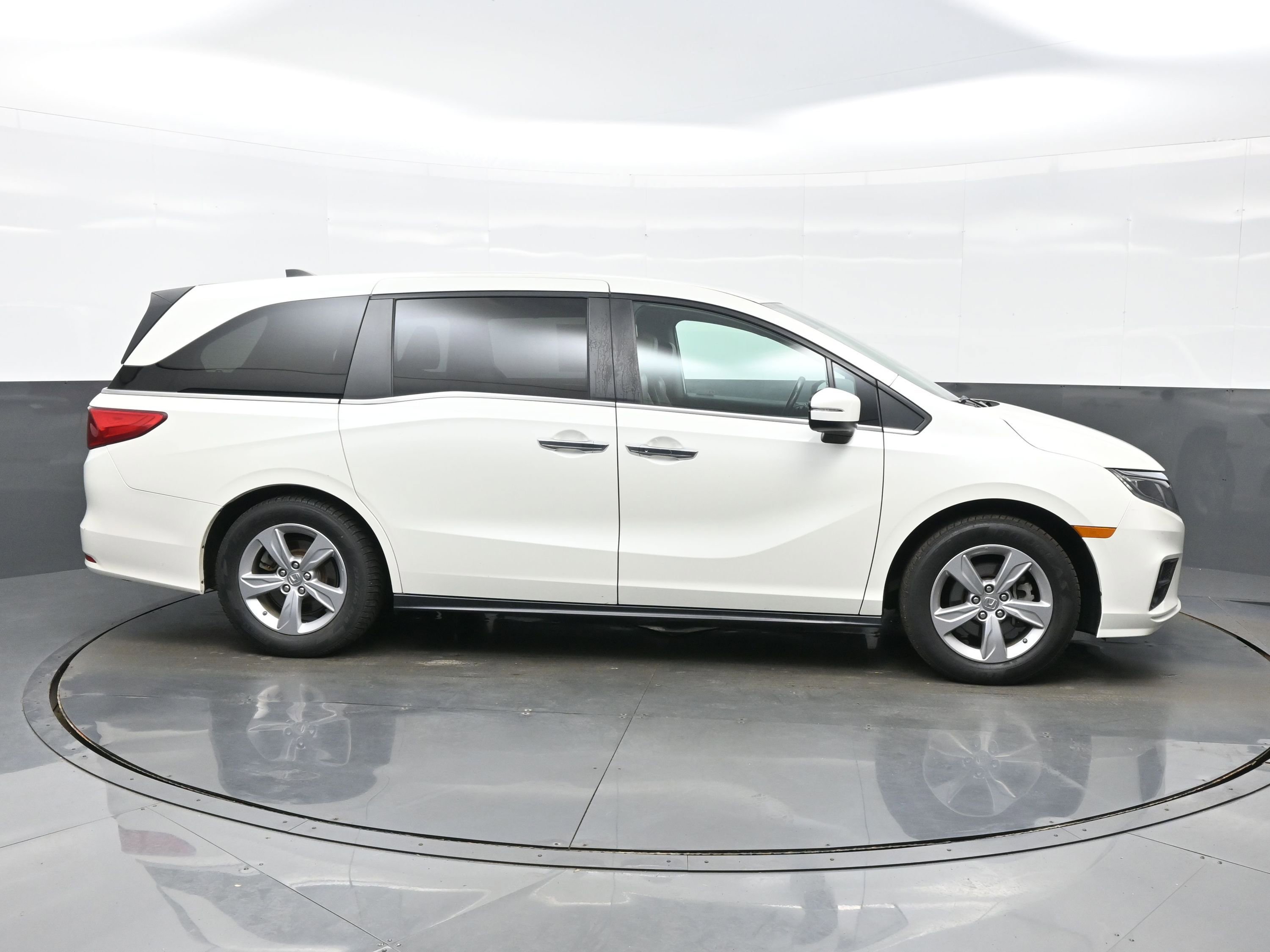 Used 2019 Honda Odyssey EX-L image 7