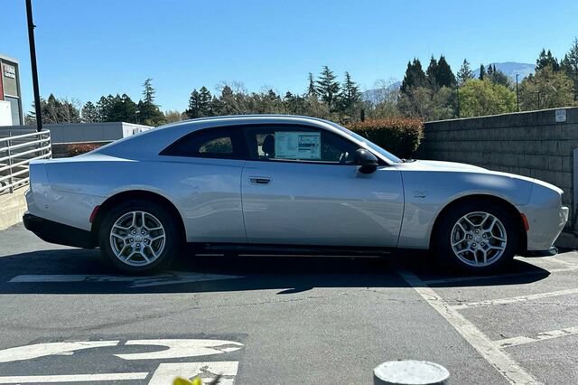 New 2025 Dodge Charger Daytona R/T w/ Quick Order Package 25M R/T AWD/4WD image 3