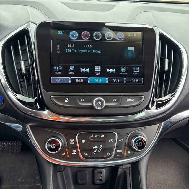 Used 2017 Chevrolet Volt Premier w/ Driver Confidence II Package FWD image 15