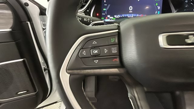 Used 2023 Jeep Grand Cherokee 4WD 4xe image 15