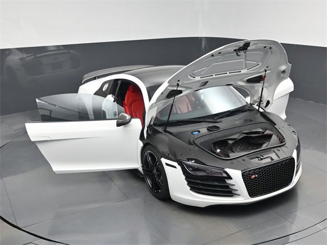 Used 2009 Audi R8 V8 w/ Enhanced Leather Pkg image 60