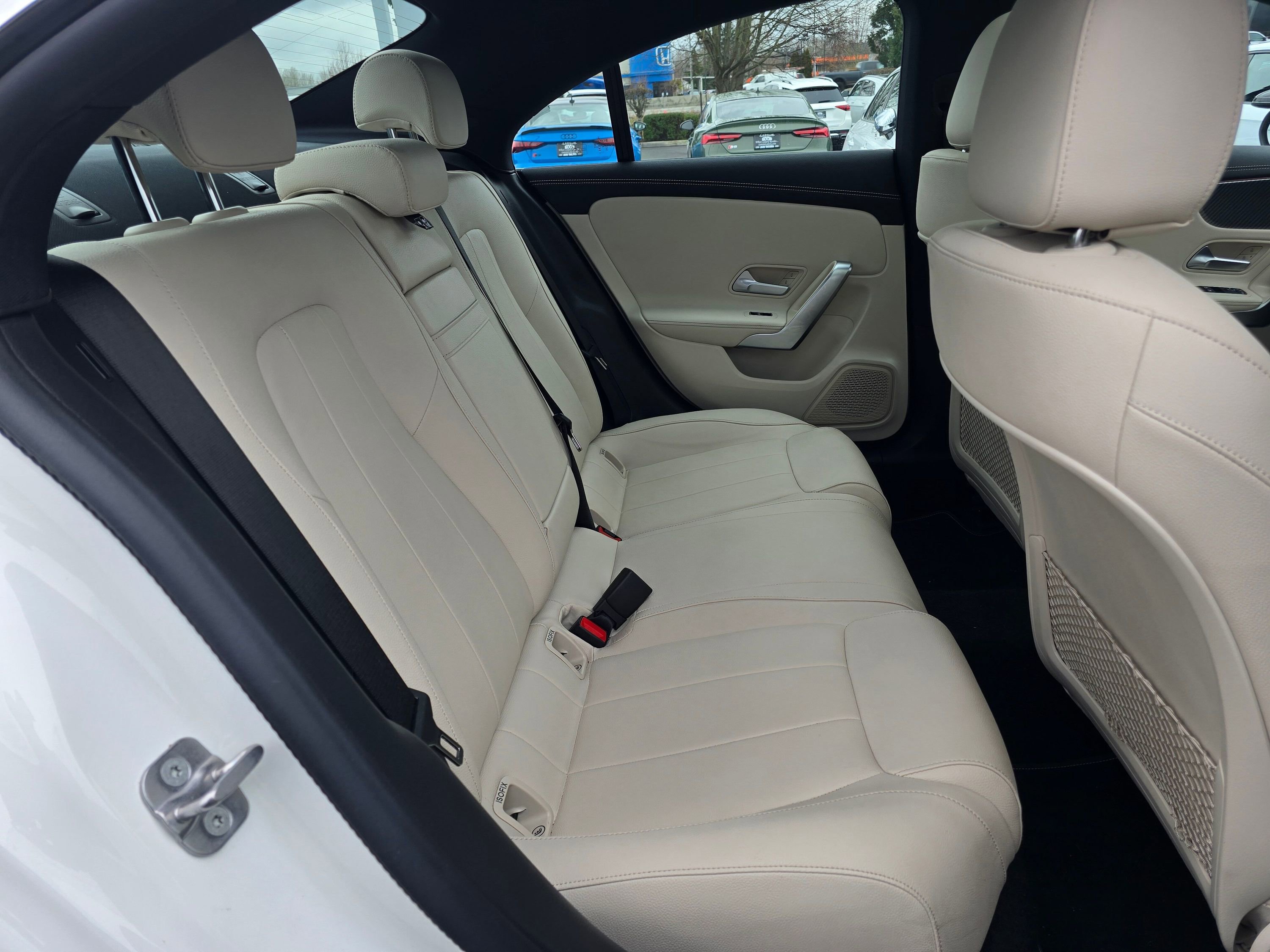 Used 2025 Mercedes-Benz CLA 250 4MATIC image 23