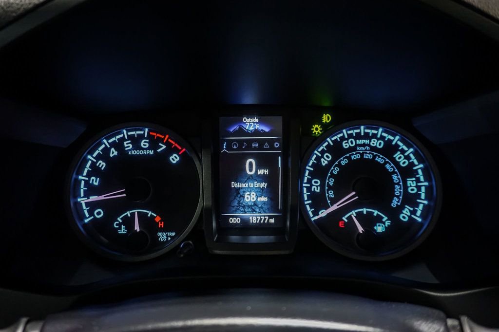 Used 2022 Toyota Tacoma TRD Pro AWD/4WD image 25