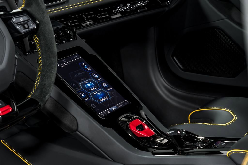 Used 2023 Lamborghini Huracan EVO image 23