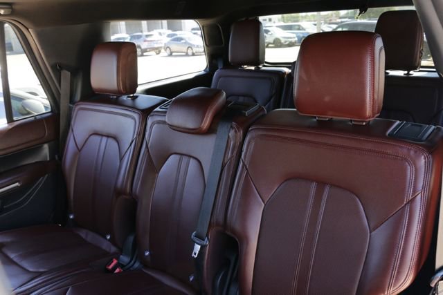 Used 2024 Ford Expedition Limited image 25
