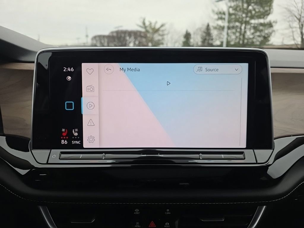 Used 2024 Volkswagen Atlas SE image 18