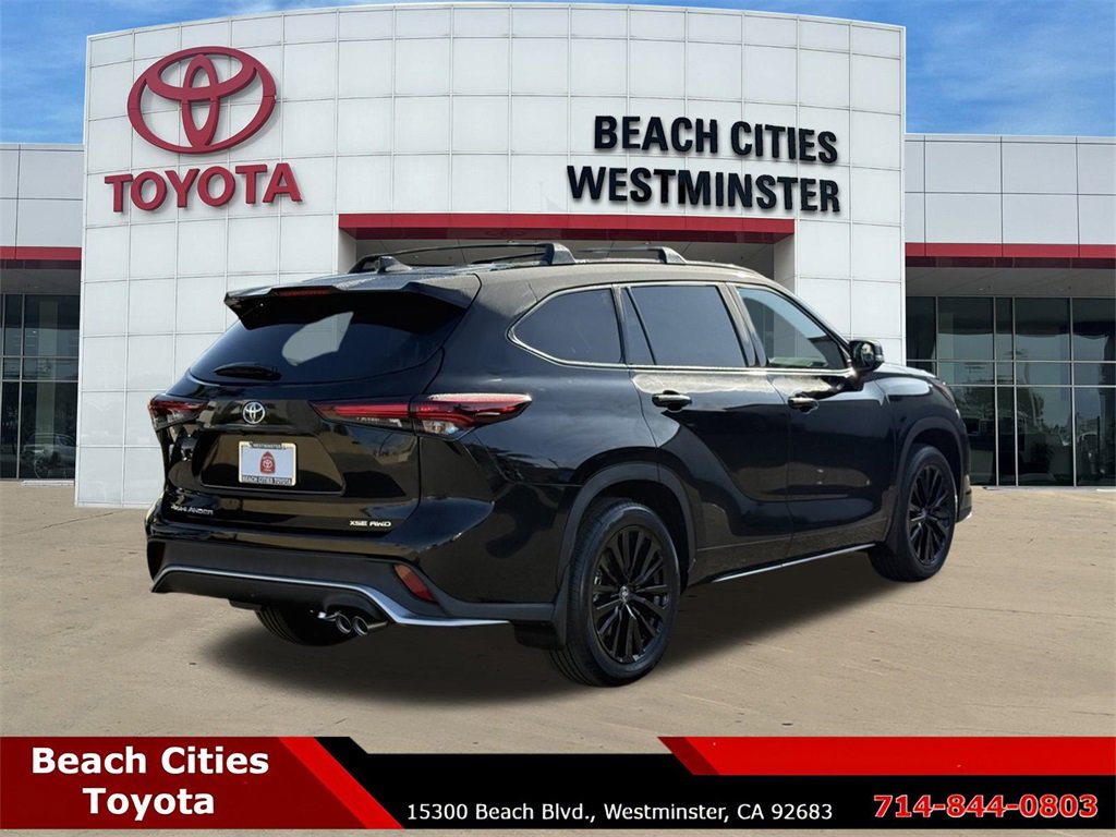 New 2026 Toyota Highlander XSE image 12