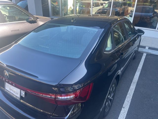 Used 2026 Volkswagen Jetta S image 8