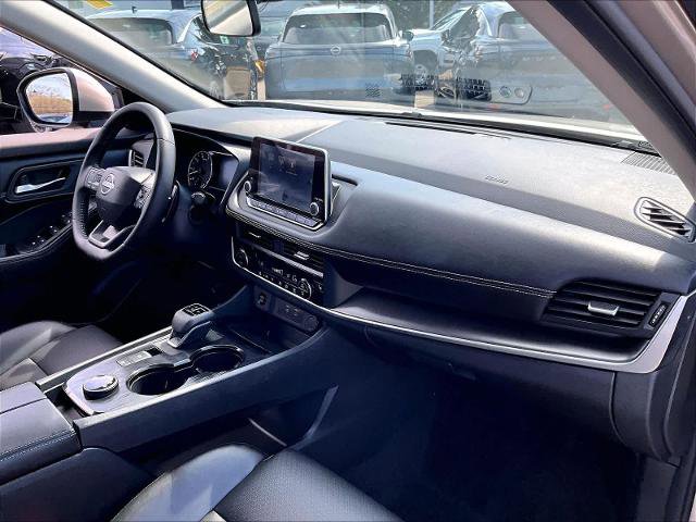 Certified 2026 Nissan Rogue SV w/ SV Premium Package image 14