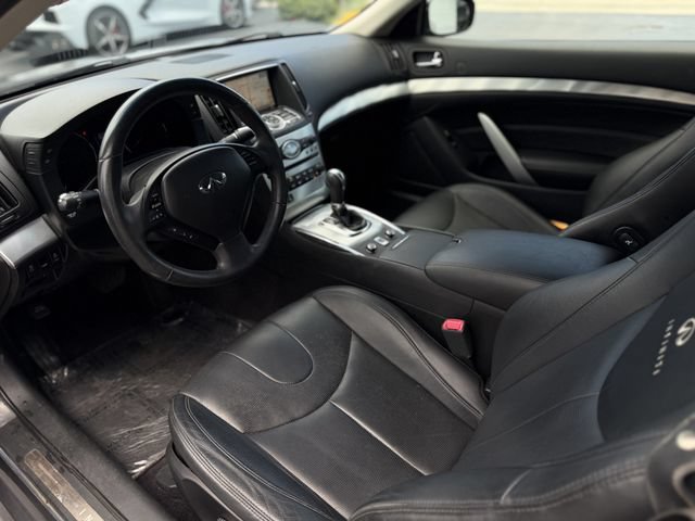 Used 2014 INFINITI Q60 Convertible w/ Premium Package RWD image 9