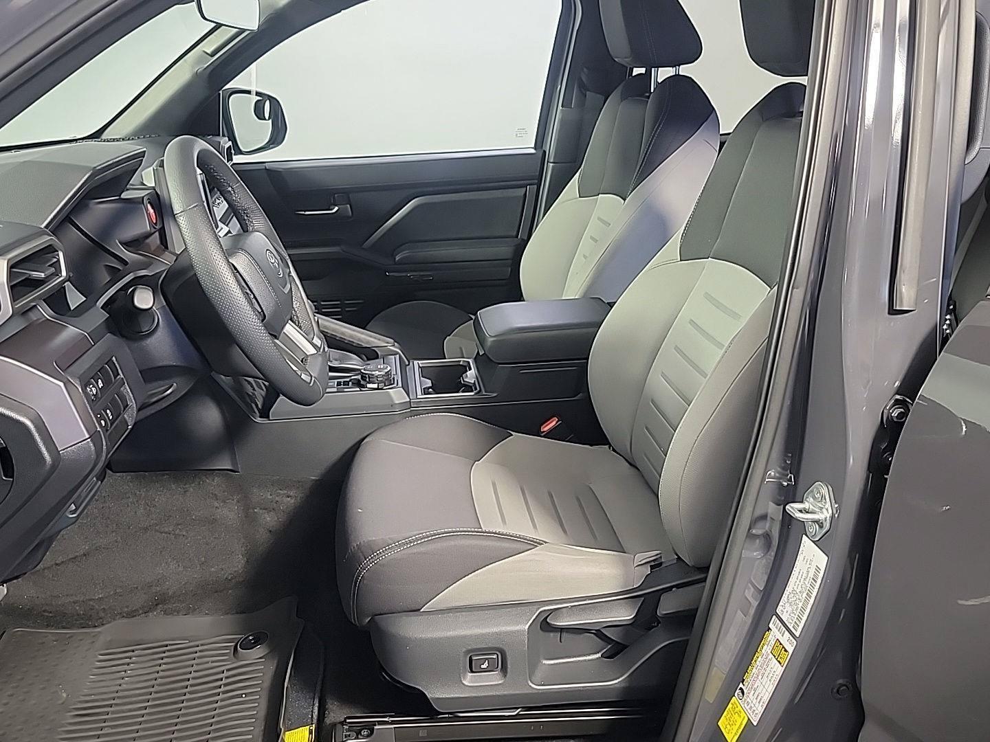 Used 2025 Toyota Tacoma TRD Sport AWD/4WD image 18