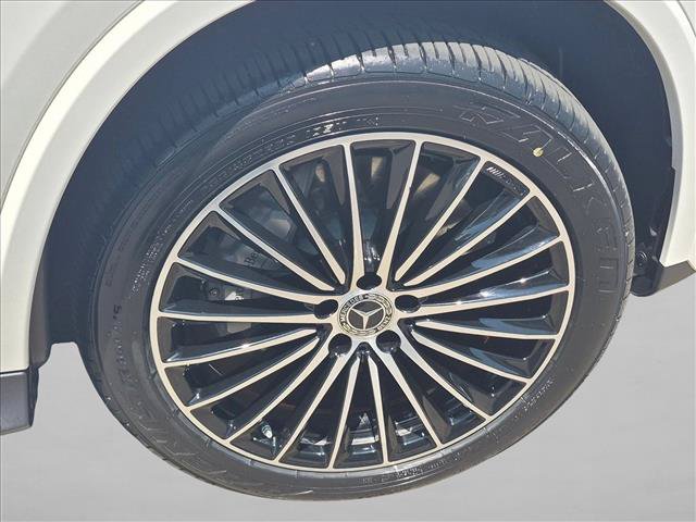 Used 2024 Mercedes-Benz GLC 300 4MATIC image 21