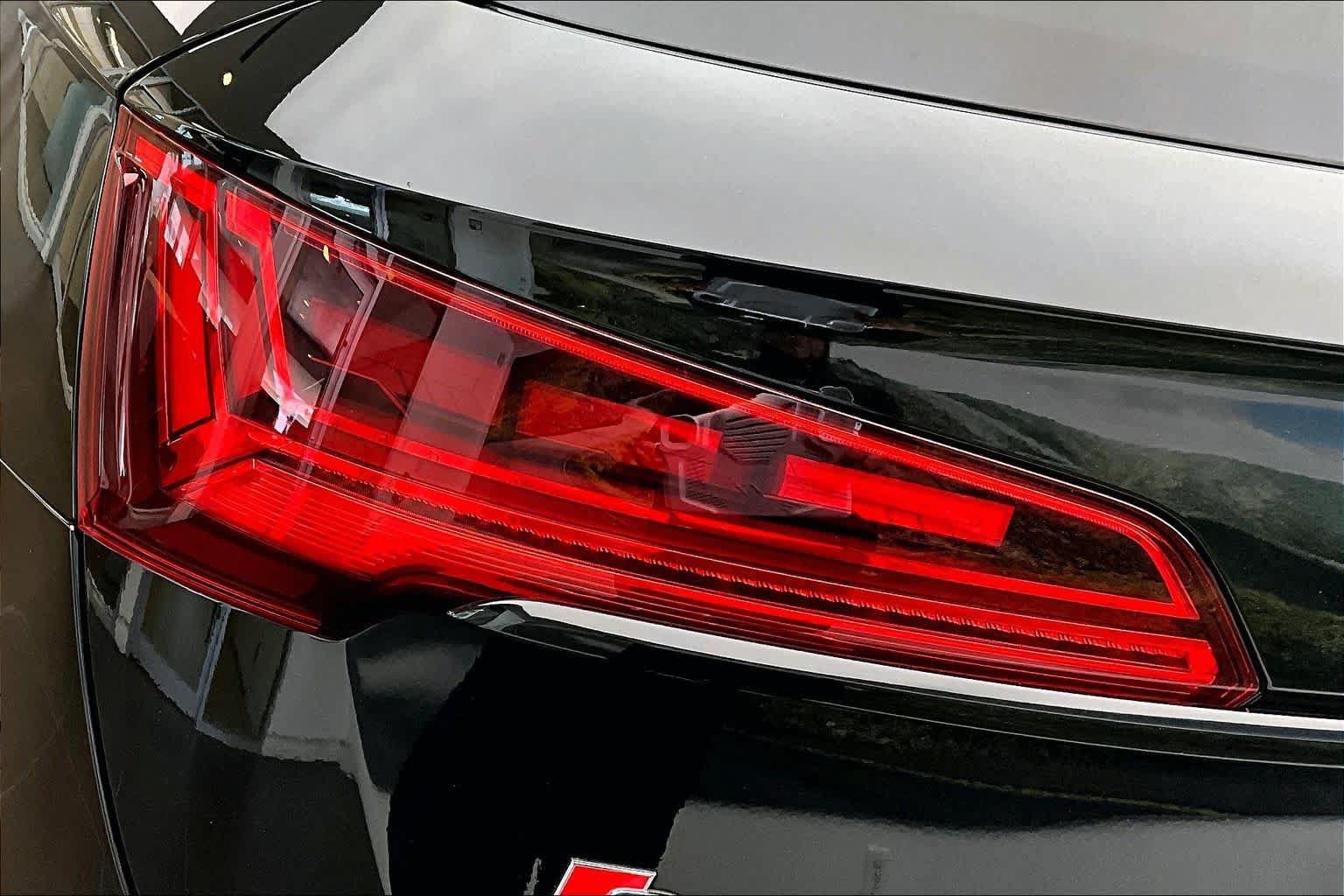 Certified 2023 Audi SQ5 Prestige w/ Prestige Package AWD/4WD image 27