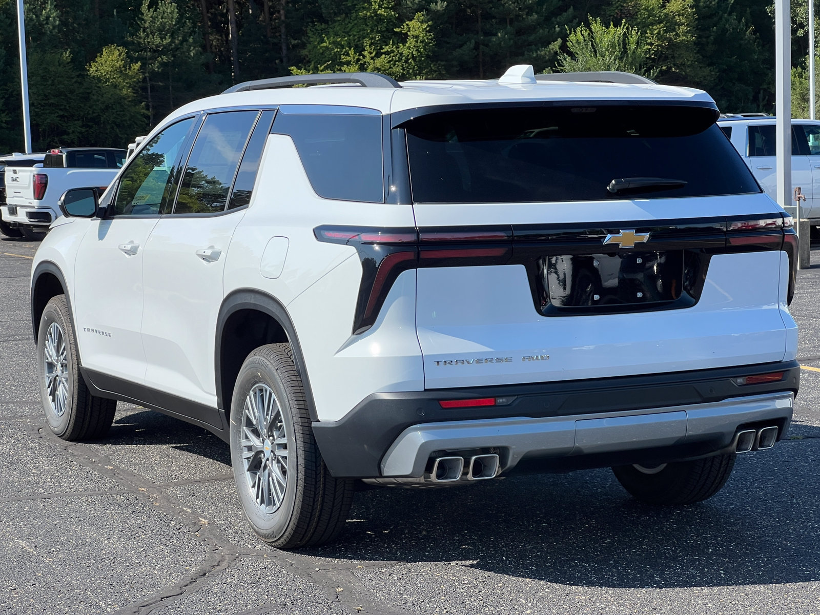 New 2027 Chevrolet Traverse LT w/ Driver Confidence Package AWD/4WD image 46