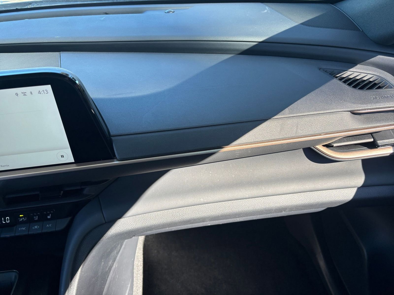 Used 2025 Toyota Crown XLE image 36