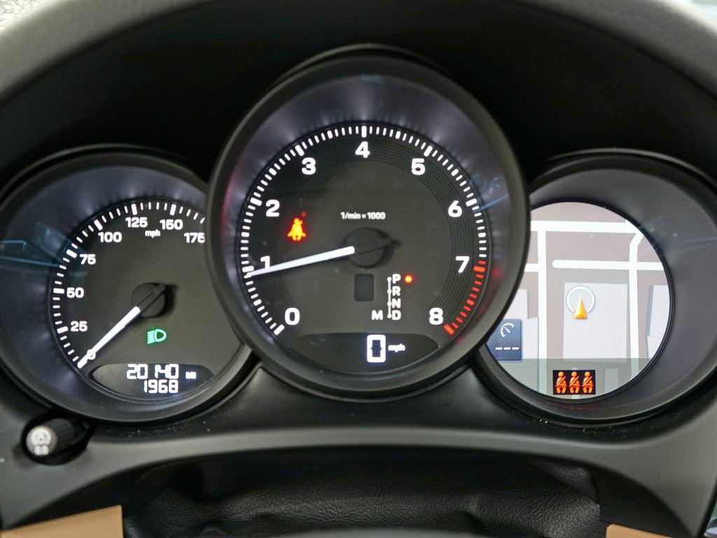 Certified 2024 Porsche Macan image 24