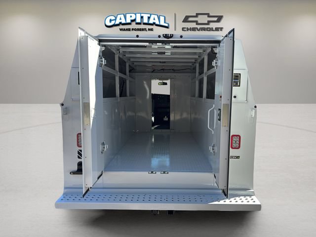 New 2025 Chevrolet Express 3500 w/ Power Convenience Package RWD image 27
