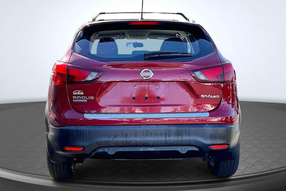 Used 2018 Nissan Rogue Sport SV w/ SV Technology Package AWD/4WD image 4