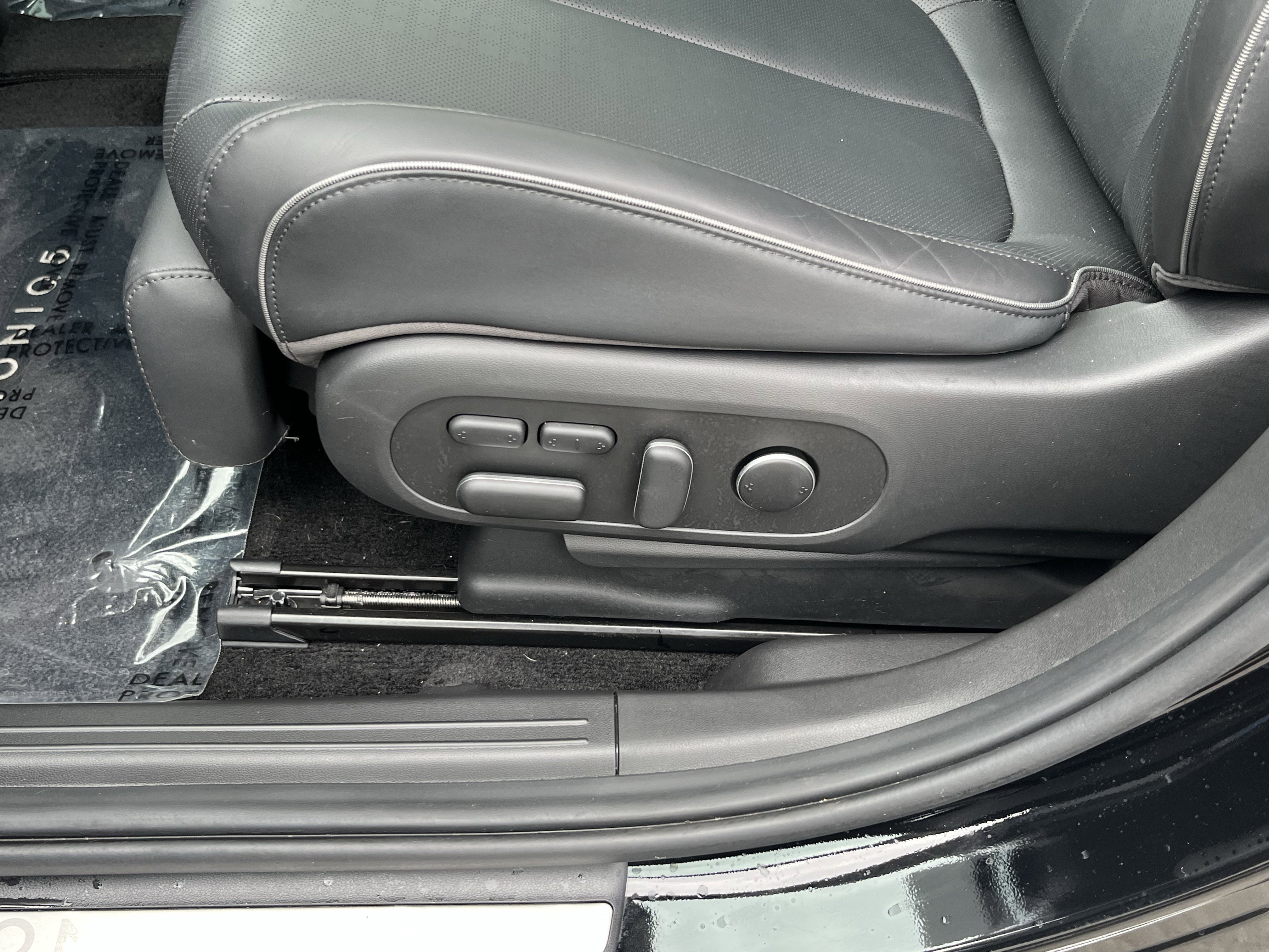 Used 2024 Hyundai Ioniq 5 Limited image 17