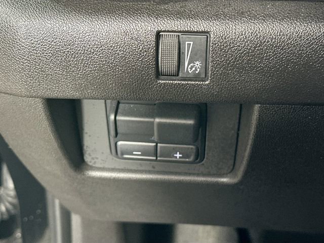 Used 2024 Chevrolet Colorado Z71 w/ Z71 Convenience Package 2 image 24