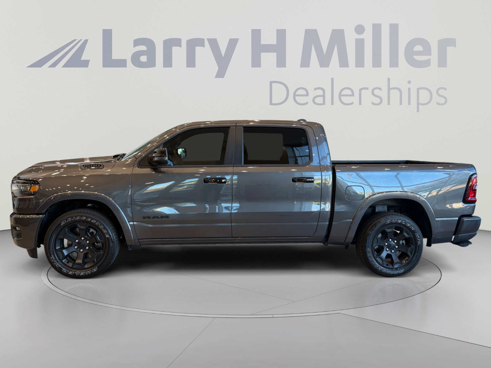 Used 2026 RAM 1500 Big Horn AWD/4WD image 2