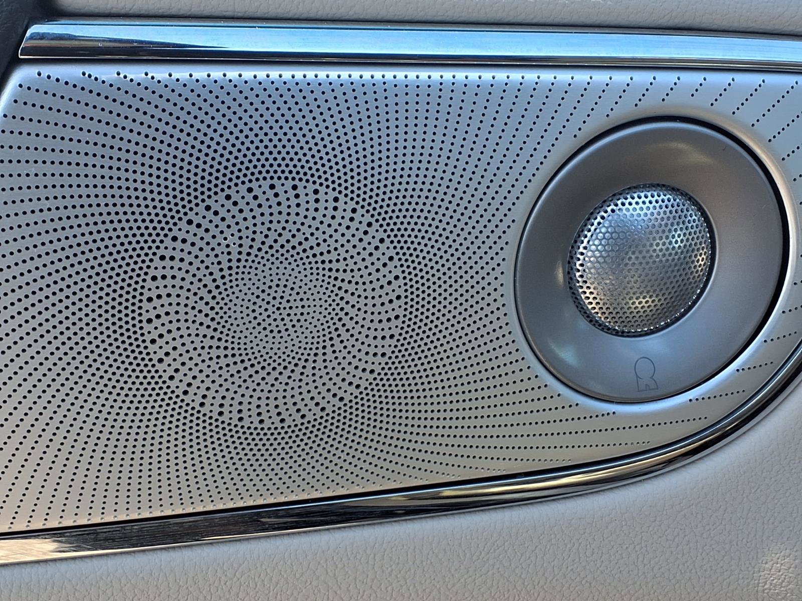 Used 2020 Lincoln Continental Reserve w/ Luxury Package image 19