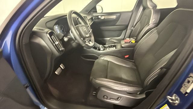 Used 2019 Volvo XC40 T5 R-Design AWD/4WD image 11