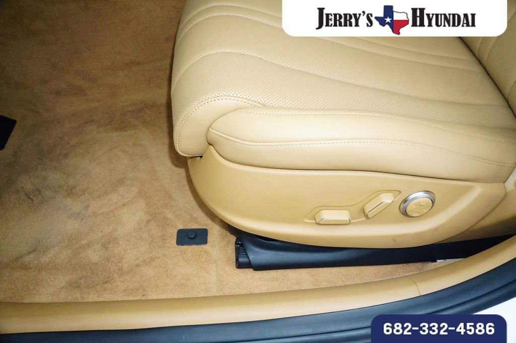 Used 2025 Genesis G80 2.5T image 17