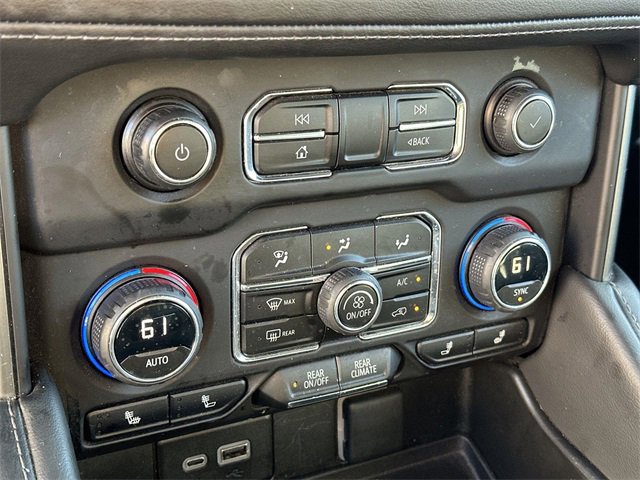 Used 2023 Chevrolet Suburban LT image 38