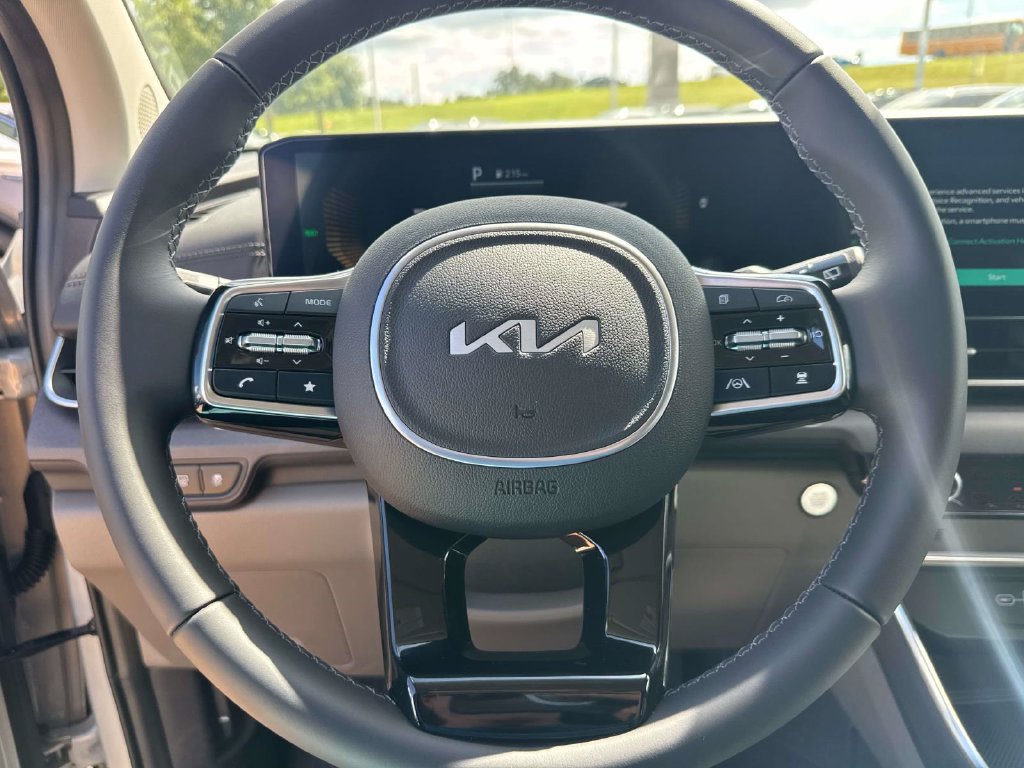 New 2026 Kia Carnival EX FWD image 25