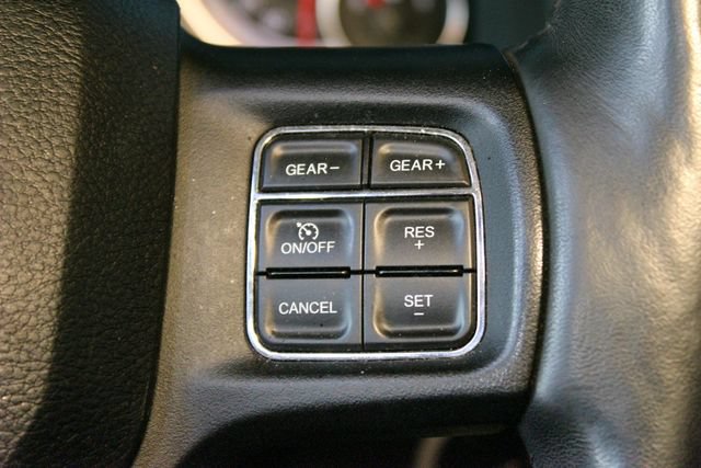 Used 2019 RAM 1500 Classic SLT w/ Black Appearance Group AWD/4WD image 19