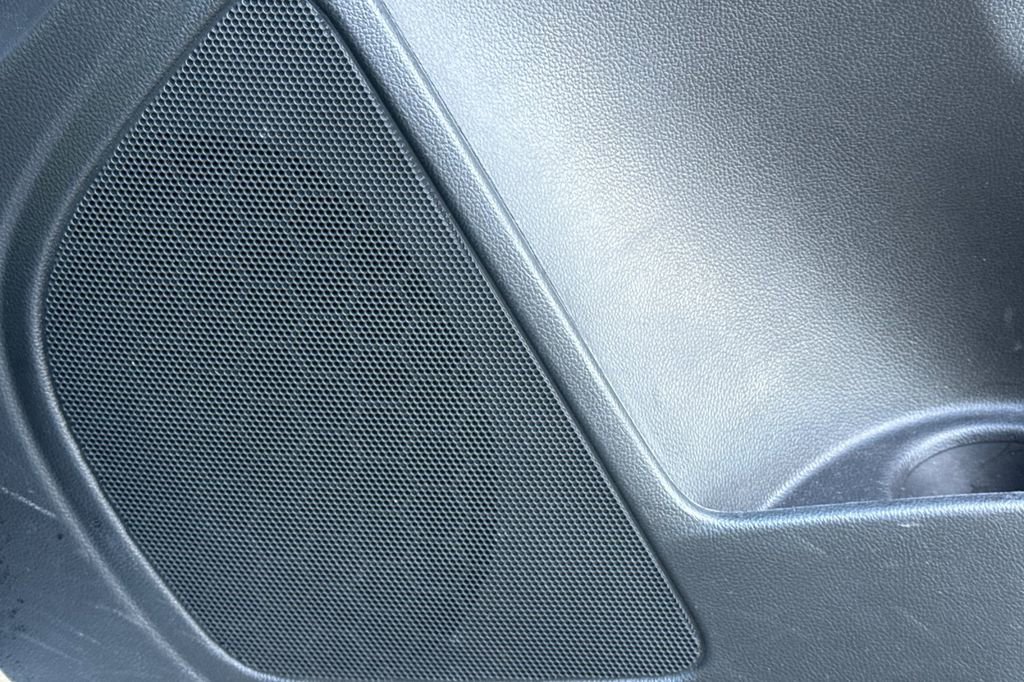 Used 2022 Chevrolet Colorado LT w/ Safety Package image 26