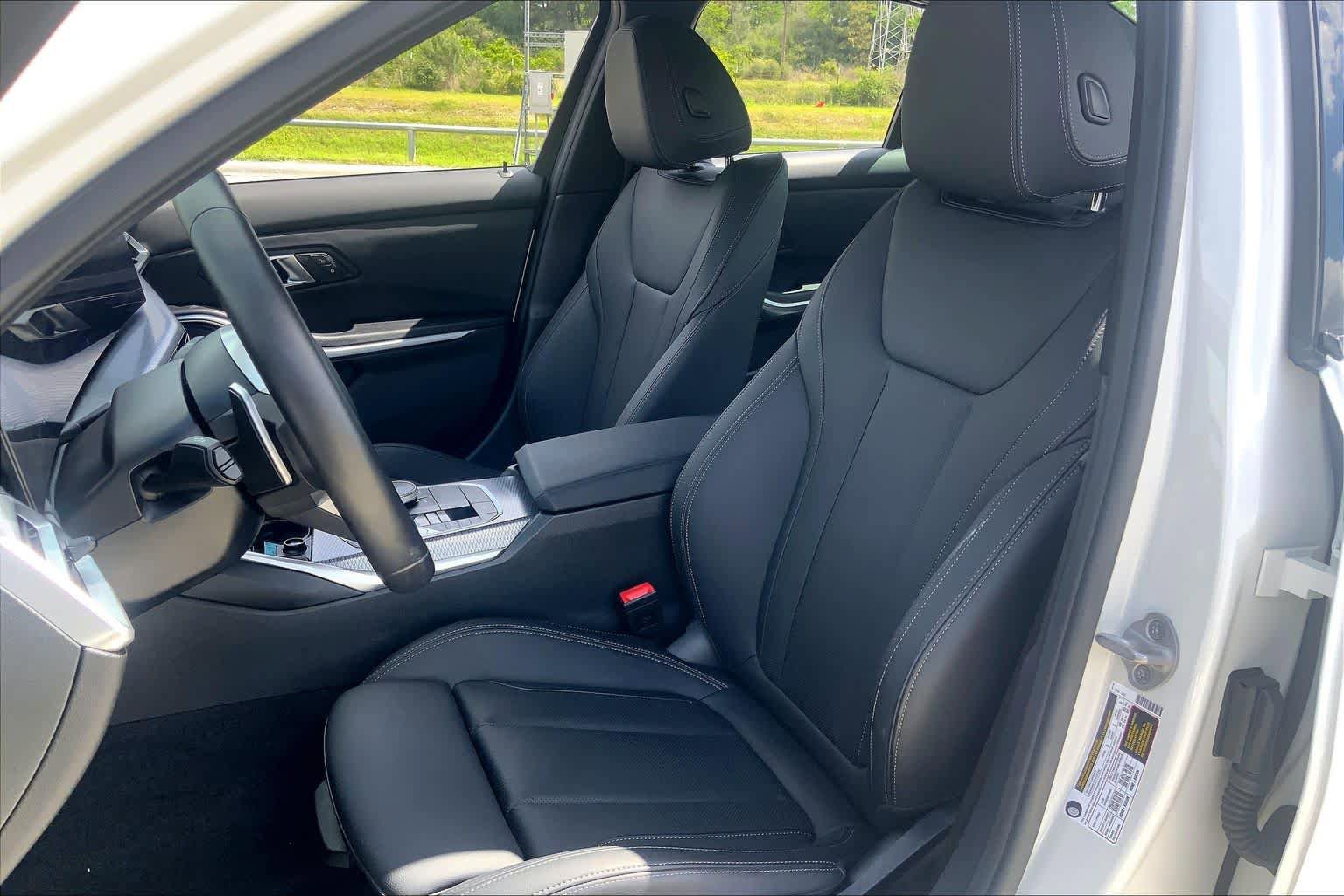Used 2025 BMW M340i RWD image 7