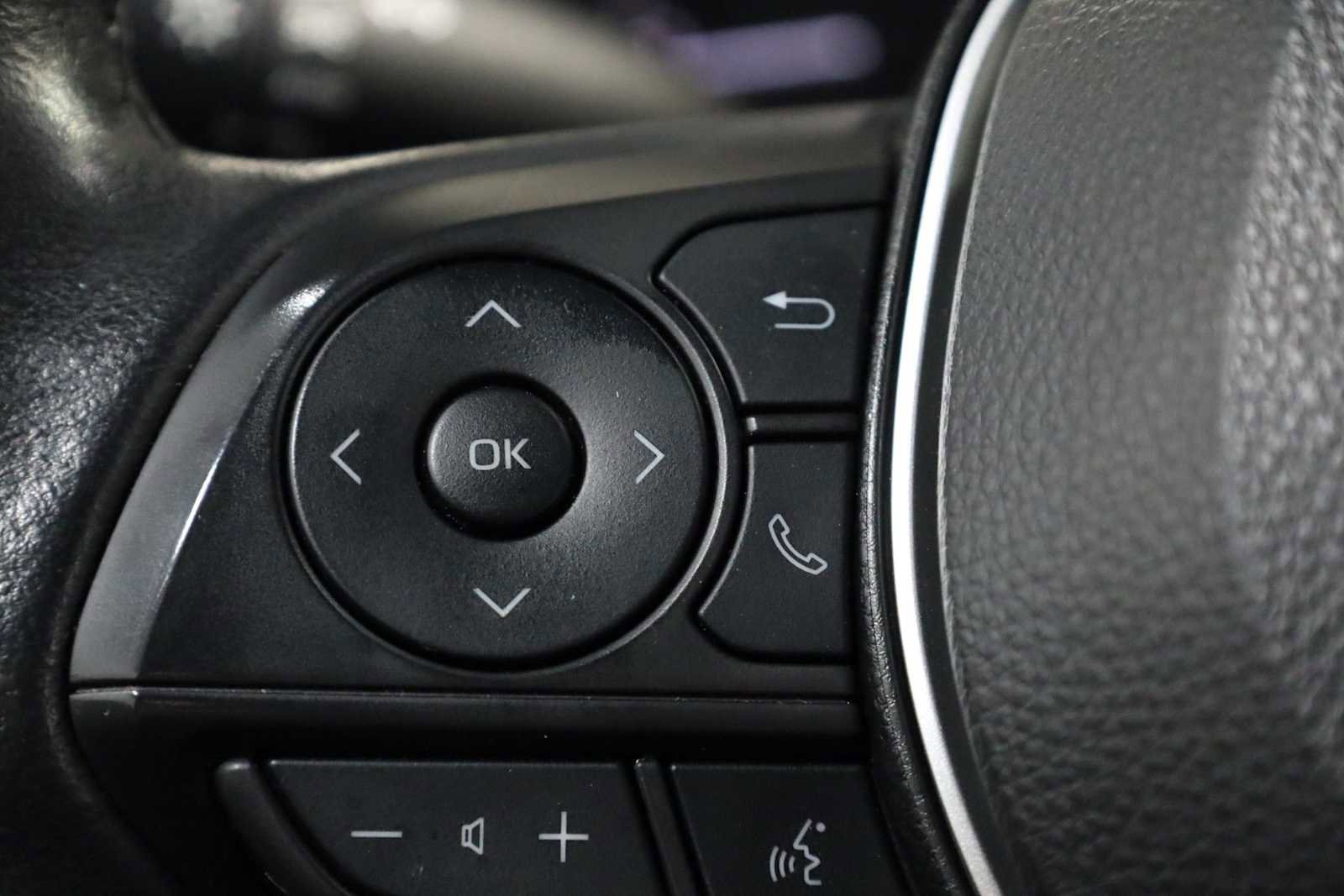 Used 2023 Toyota Corolla SE image 23