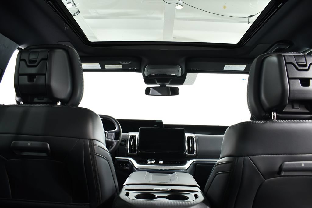 New 2027 Ford Expedition Max Platinum w/ Stealth Appearance Package AWD/4WD image 17