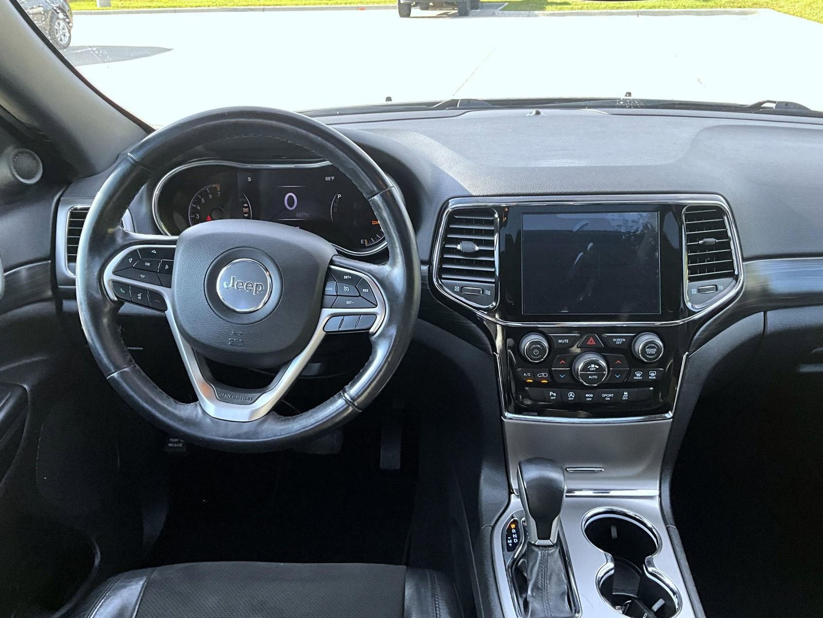 Used 2020 Jeep Grand Cherokee Altitude image 13