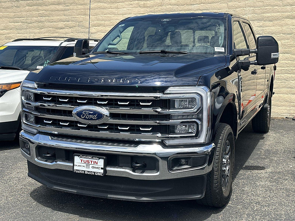 Used 2024 Ford F250 Lariat AWD/4WD image 3
