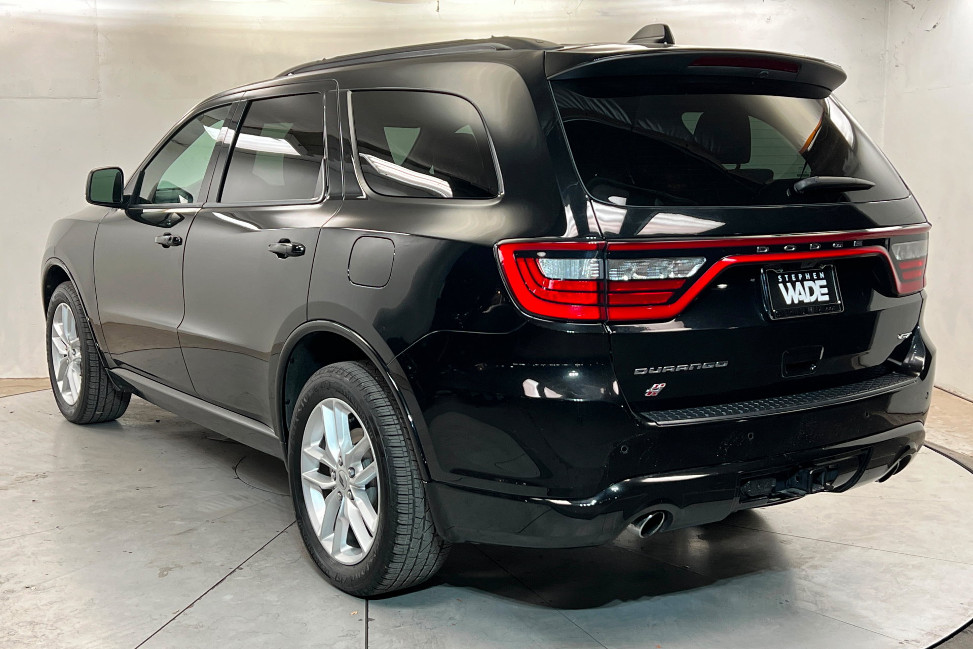 Used 2024 Dodge Durango GT AWD/4WD image 3
