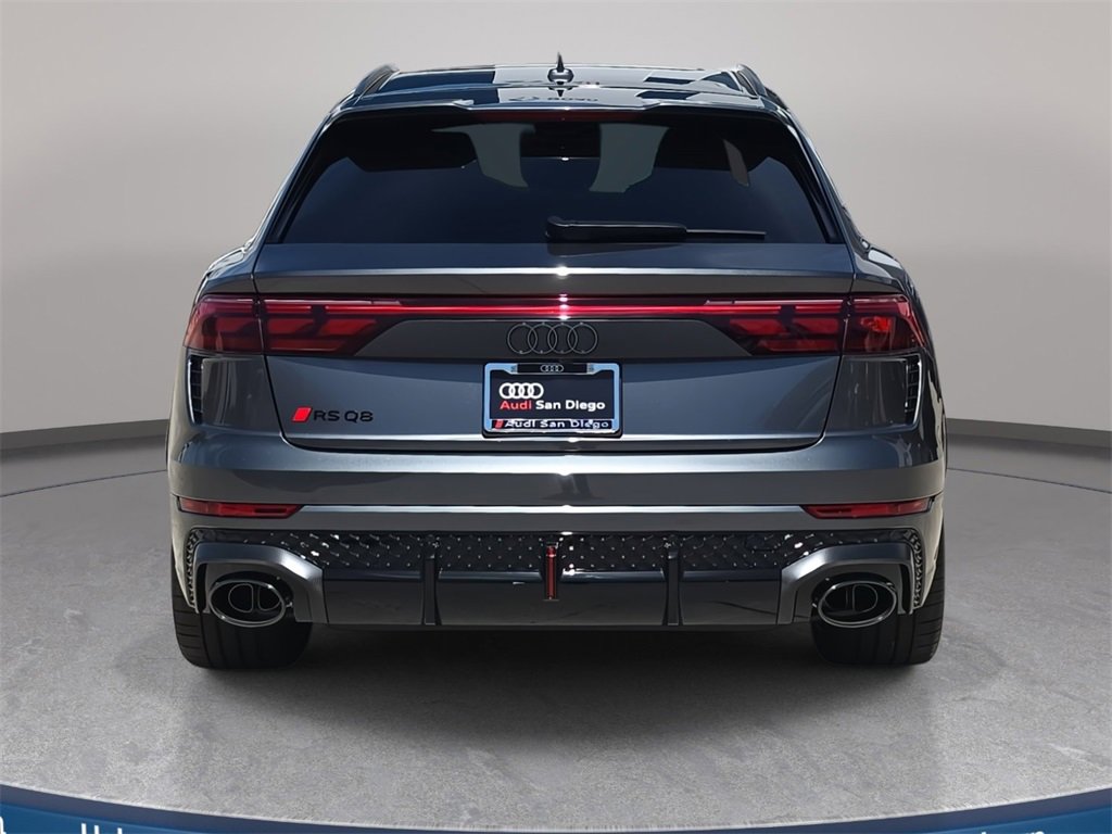 New 2025 Audi RS Q8 performance image 4