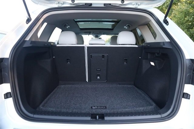 New 2025 Volkswagen Taos SE image 7