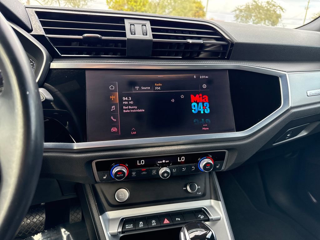 Used 2020 Audi Q3 2.0T Premium image 19