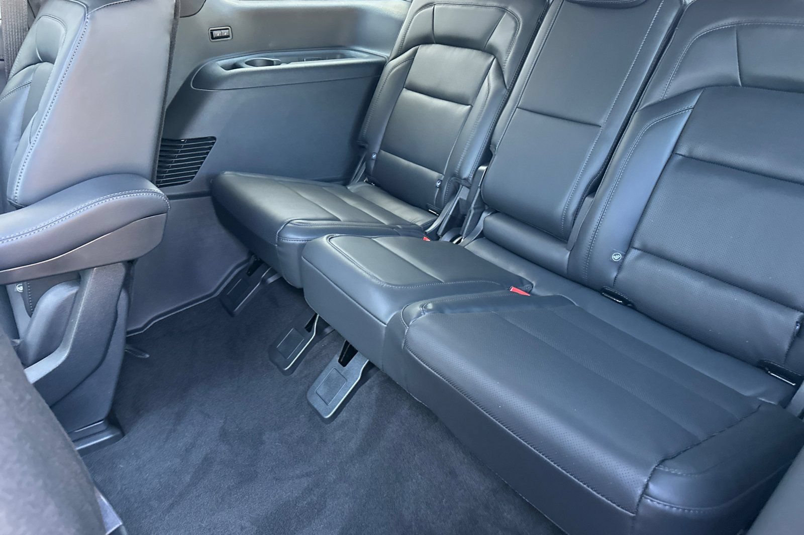 New 2026 Lincoln Navigator Reserve w/ Jet Appearance Package AWD/4WD image 14