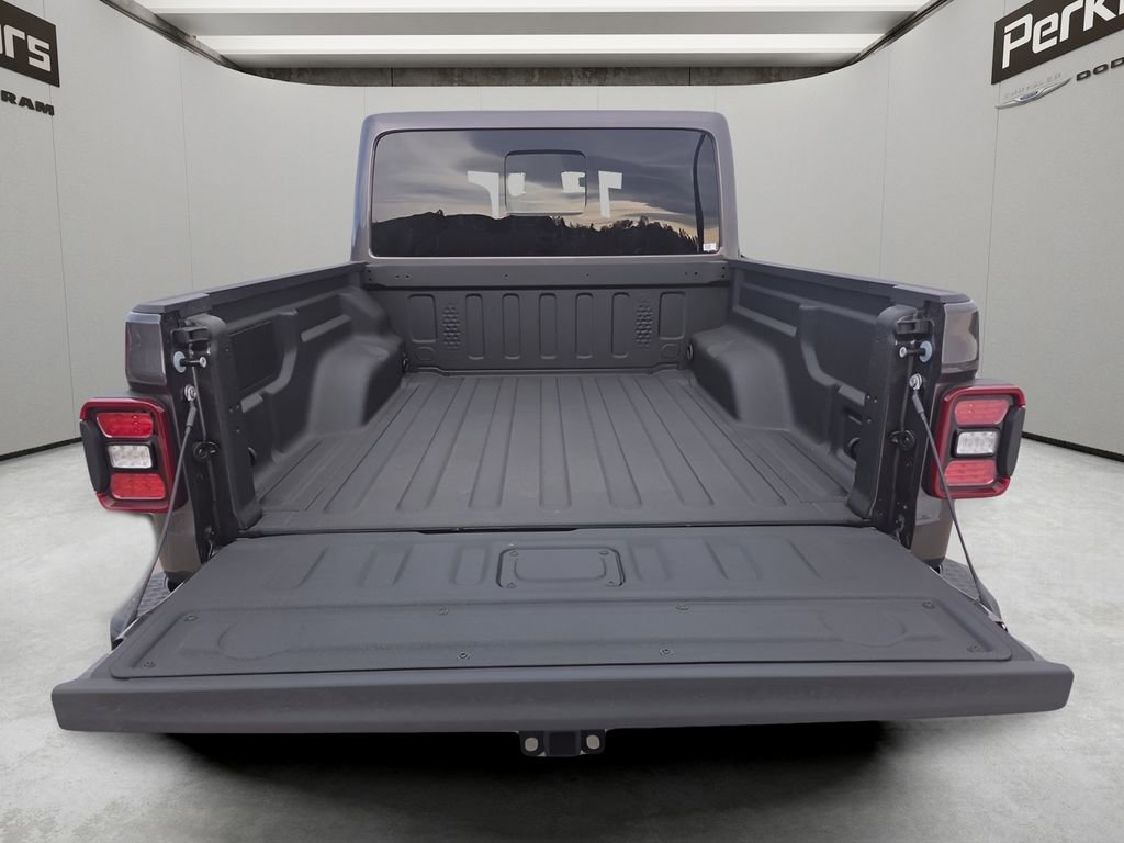 New 2026 Jeep Gladiator Mojave image 24
