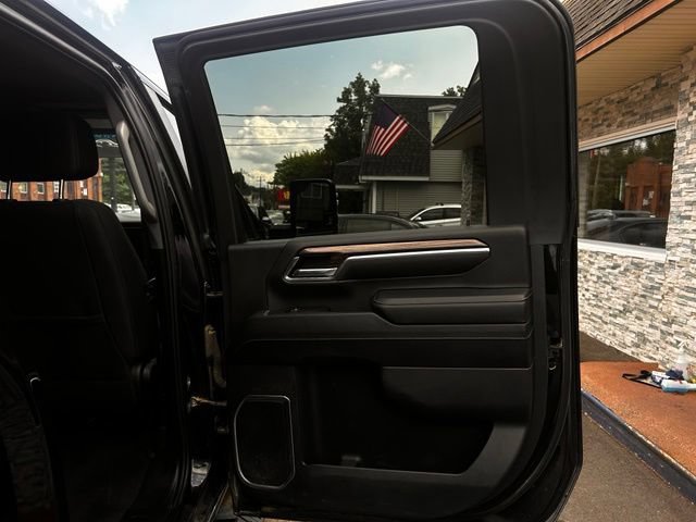 Used 2024 Chevrolet Silverado 2500 LT w/ Midnight Edition AWD/4WD image 15
