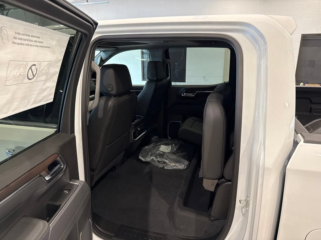 New 2026 GMC Sierra 1500 SLT w/ SLT Premium Plus Package AWD/4WD image 20
