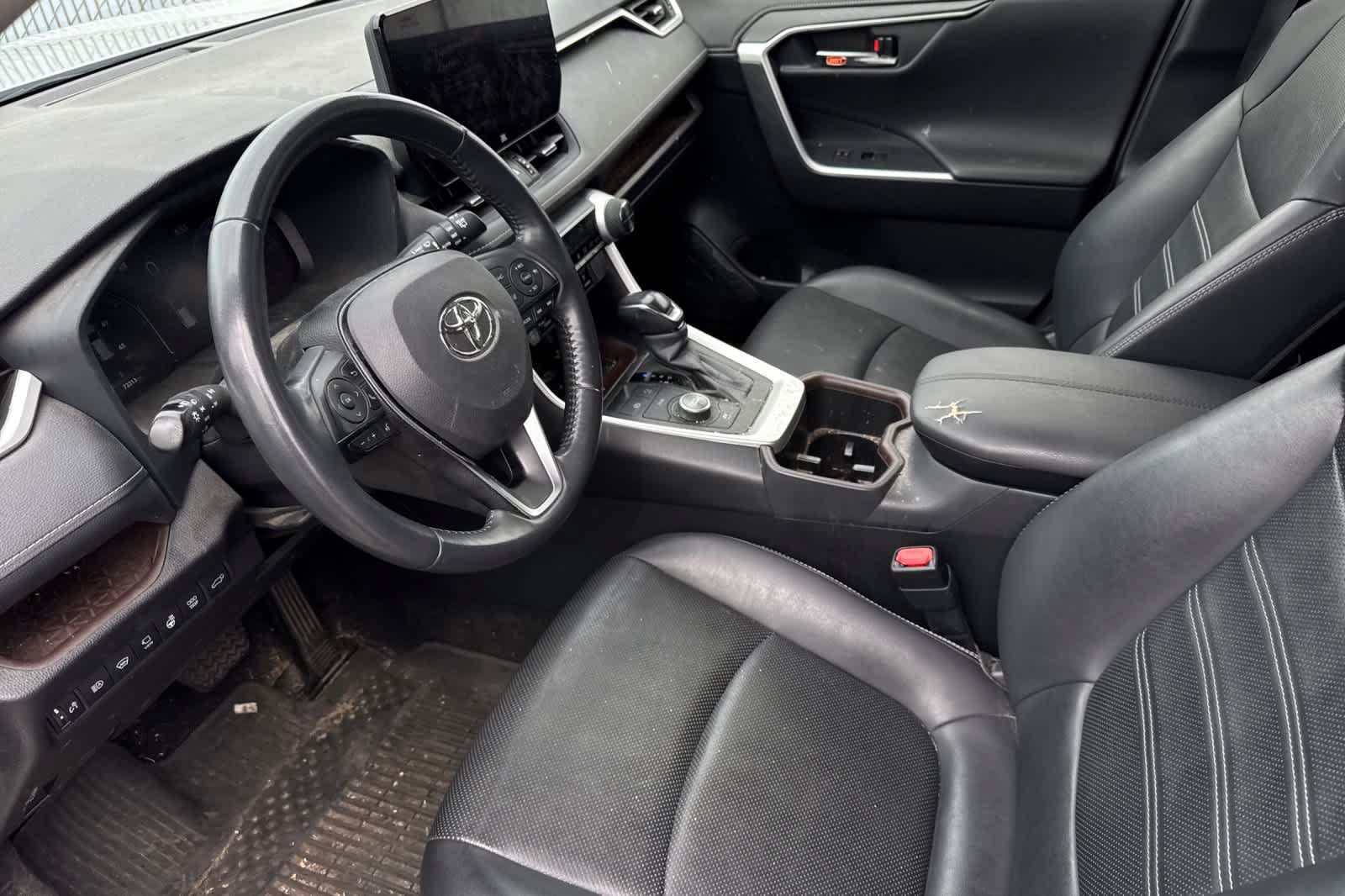 Used 2023 Toyota RAV4 Limited AWD/4WD image 9