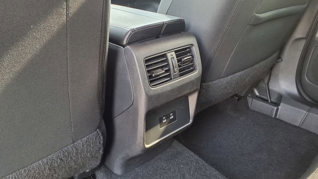 Used 2025 Nissan Rogue SV AWD/4WD image 20