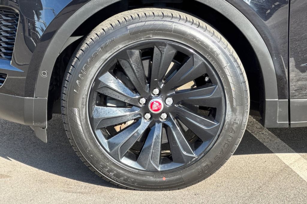 Used 2020 Jaguar E-PACE SE image 31